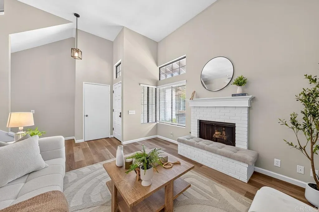 https://cdn.realtyfeed.com/cdn/127/306786875/9501b50182417415f9b6047518a42109.webp