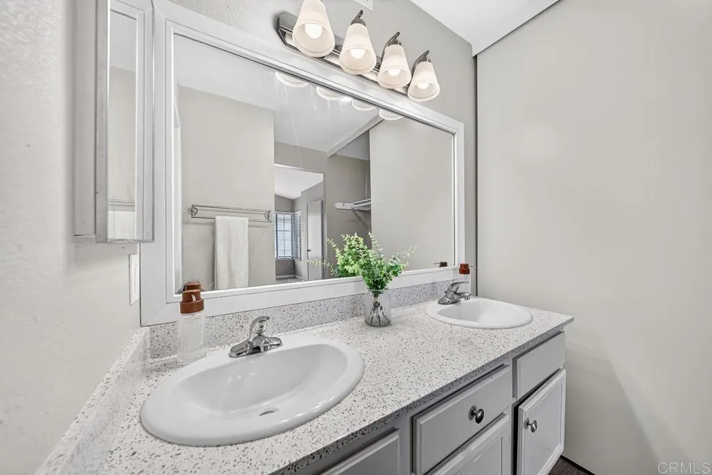 https://cdn.realtyfeed.com/cdn/127/306786875/b43dad7800e2fdec92e1771366b2ea91.webp