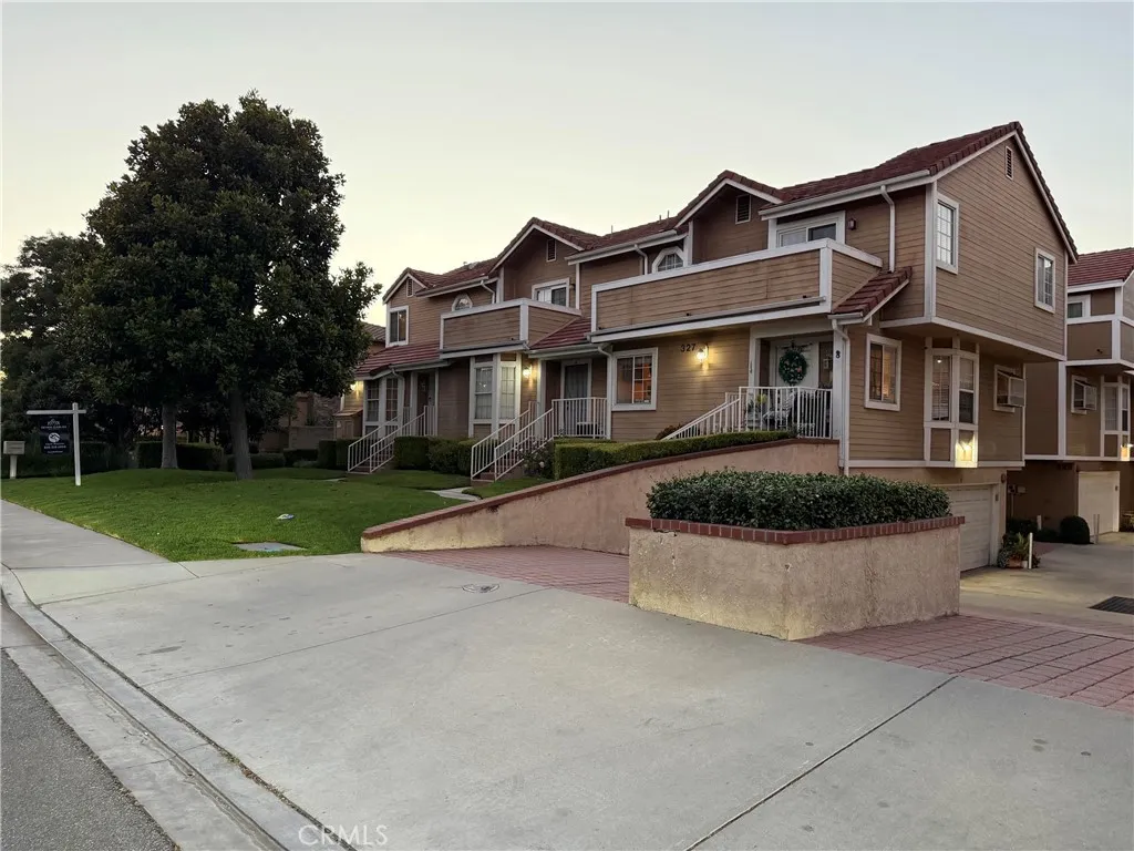 Monrovia, CA 91016