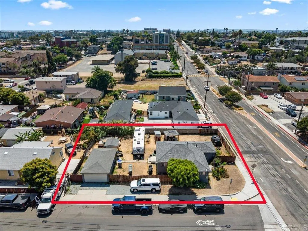 https://cdn.realtyfeed.com/cdn/127/306786911/6b38fa7f4036927e4a581656e7c51ca2.webp