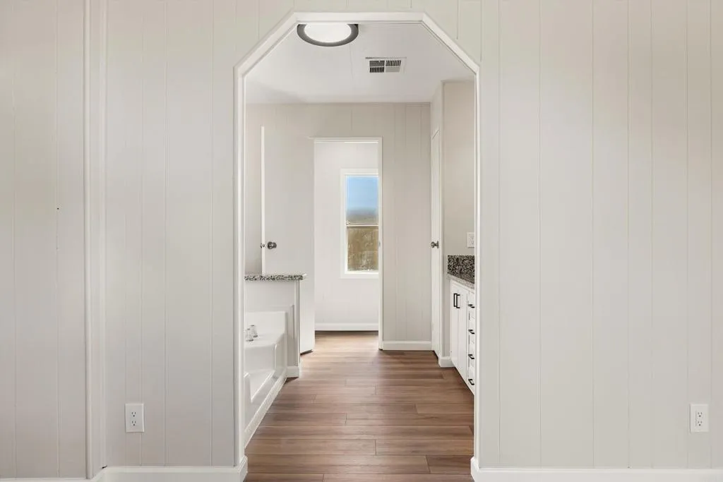 https://cdn.realtyfeed.com/cdn/127/306786950/858ac2a004cd6322457273c391402609.webp