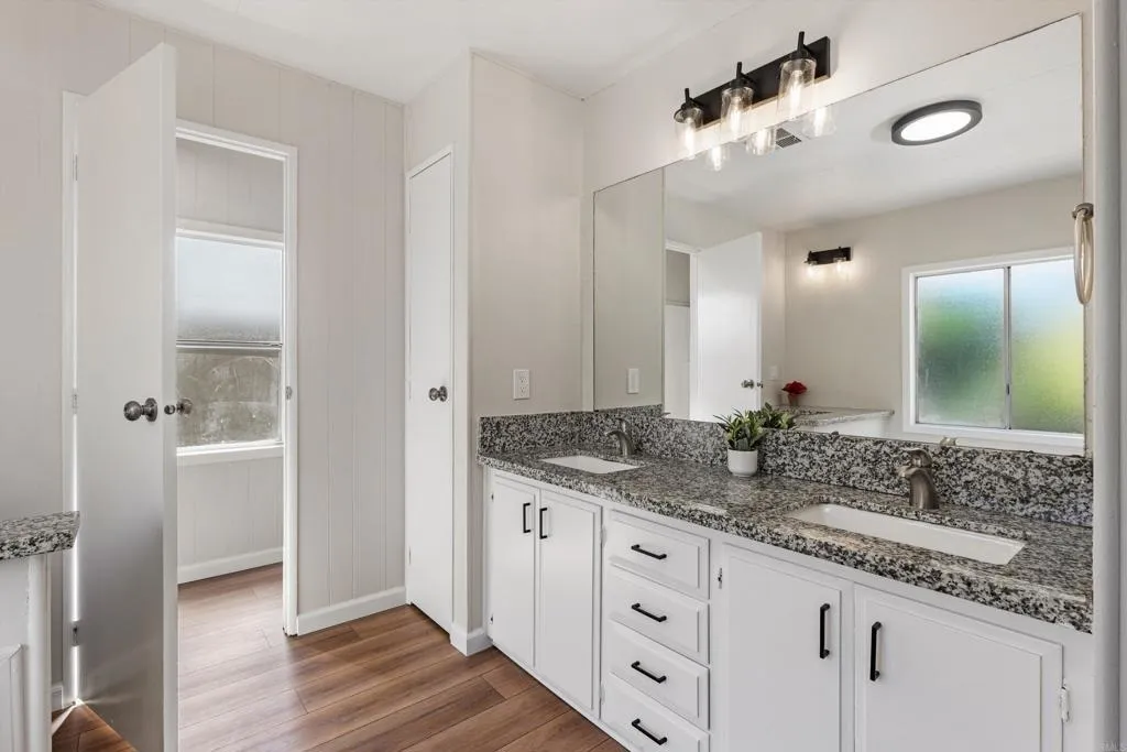 https://cdn.realtyfeed.com/cdn/127/306786950/bebbd71d85051dfbccbc9935b3cd8843.webp