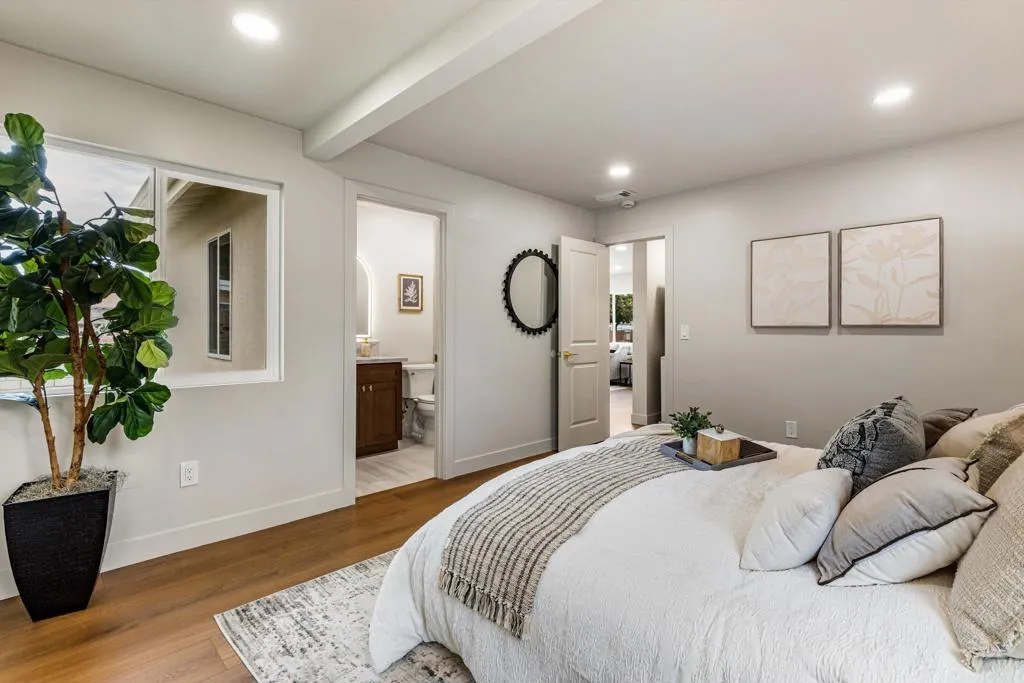 https://cdn.realtyfeed.com/cdn/127/306786974/1116d0b206ea31a0055151550e2e822b.webp