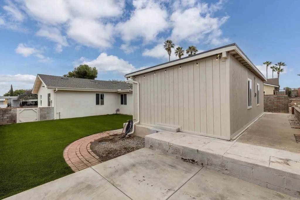 https://cdn.realtyfeed.com/cdn/127/306786974/16ed61c21e747f2779669199891abdcd.webp