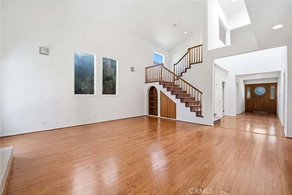 Tarzana, CA 91356