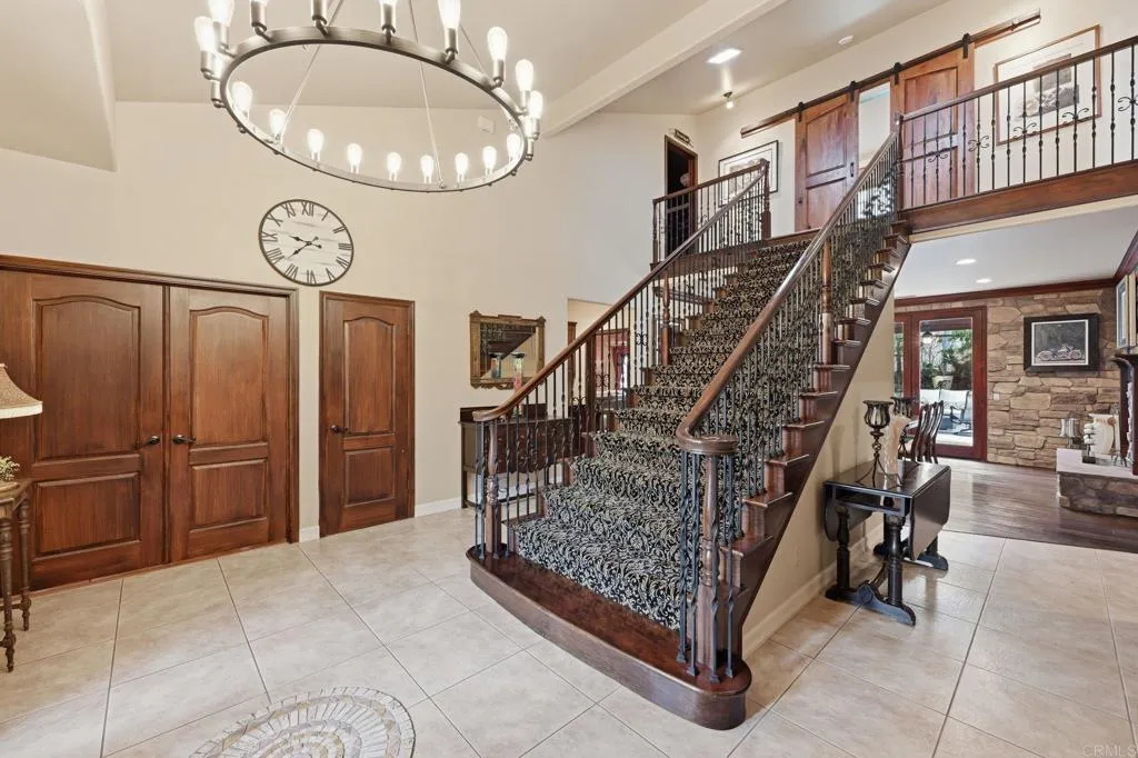 https://cdn.realtyfeed.com/cdn/127/306787005/2f67c941088bc13c000271e9a260d988.webp