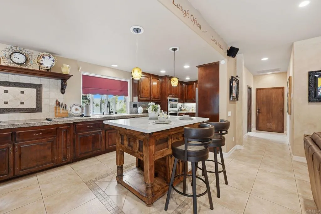 https://cdn.realtyfeed.com/cdn/127/306787005/32341d99c4df7adb276501196379503c.webp