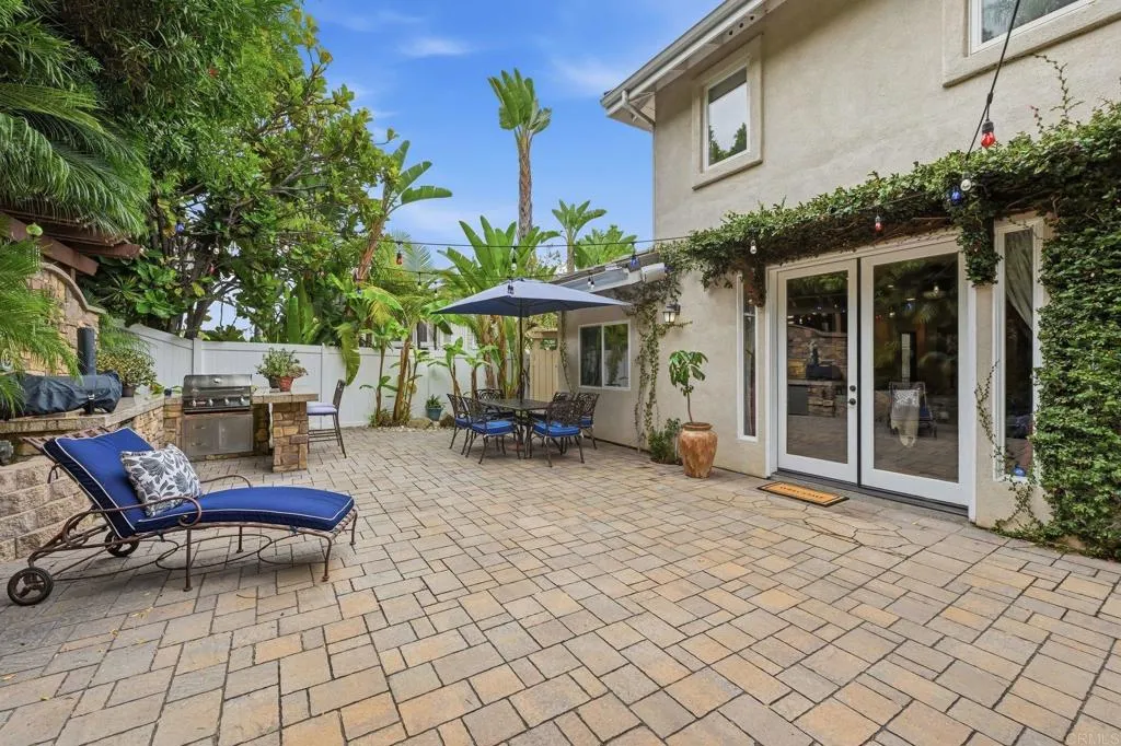 https://cdn.realtyfeed.com/cdn/127/306787005/643c93825b8cfe2f028a2e1d36d2dc33.webp