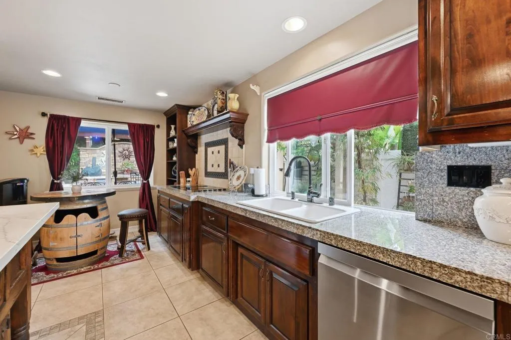 https://cdn.realtyfeed.com/cdn/127/306787005/8069c30323f76135b217679964f2b996.webp