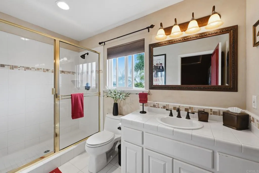 https://cdn.realtyfeed.com/cdn/127/306787005/865b3a02cd8a0684bd75155980144e3f.webp