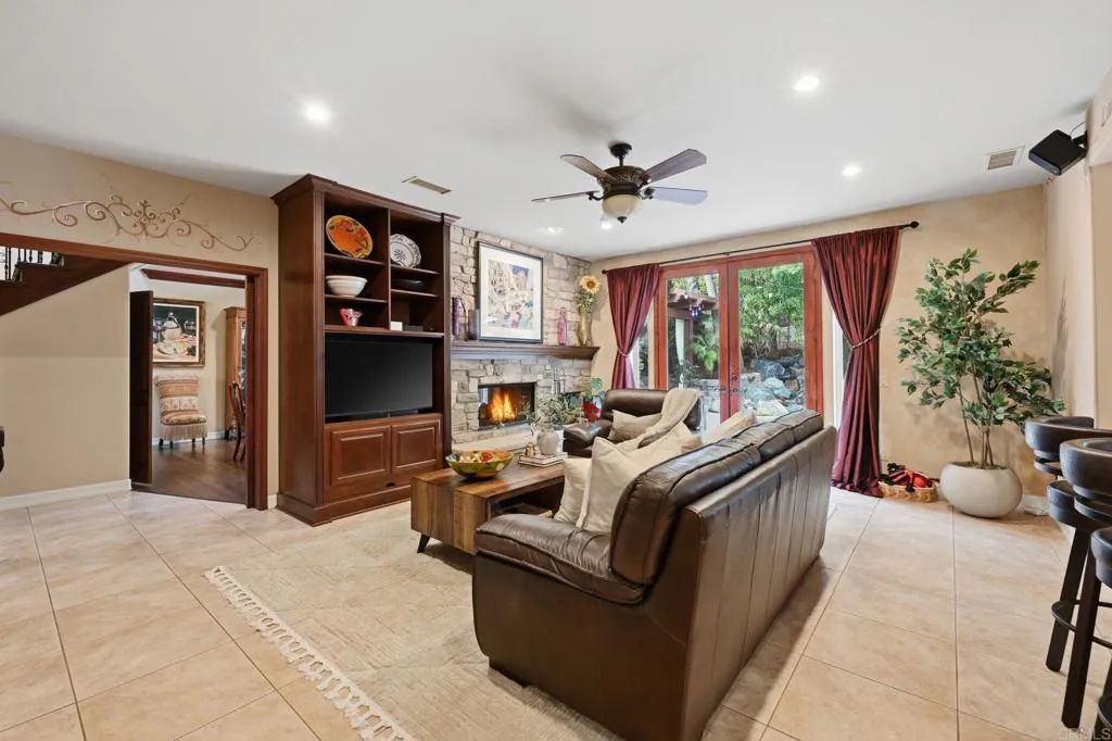 https://cdn.realtyfeed.com/cdn/127/306787005/8e0ee7164f1e890cc124d35a65f4e10b.webp