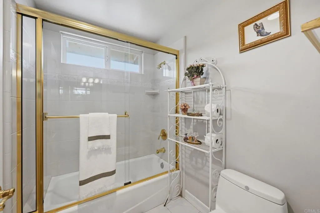 https://cdn.realtyfeed.com/cdn/127/306787005/da694017ee52fa1291c1539e2288ae84.webp
