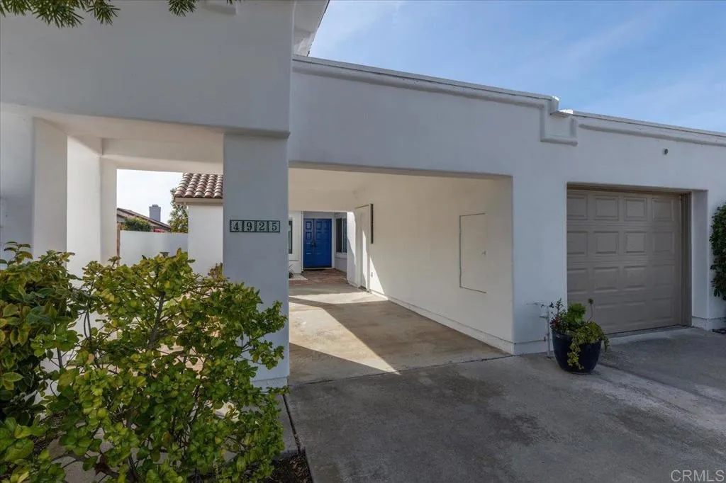 https://cdn.realtyfeed.com/cdn/127/306787010/04f9653b065a2f88cd68d71ad8a5c551.webp