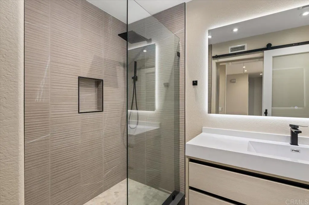 https://cdn.realtyfeed.com/cdn/127/306787010/820c4f756c726d5b4d8dc6ea5a42479f.webp
