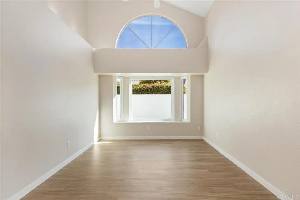 https://cdn.realtyfeed.com/cdn/127/306787010/b3c8990b7e6e46d532be5c2e2fe18e82.webp