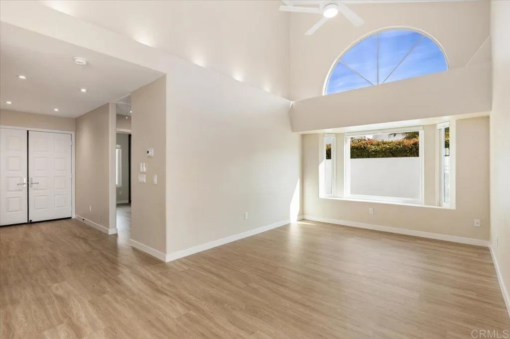 https://cdn.realtyfeed.com/cdn/127/306787010/ea3c372ce1904e3874975897eba3f758.webp