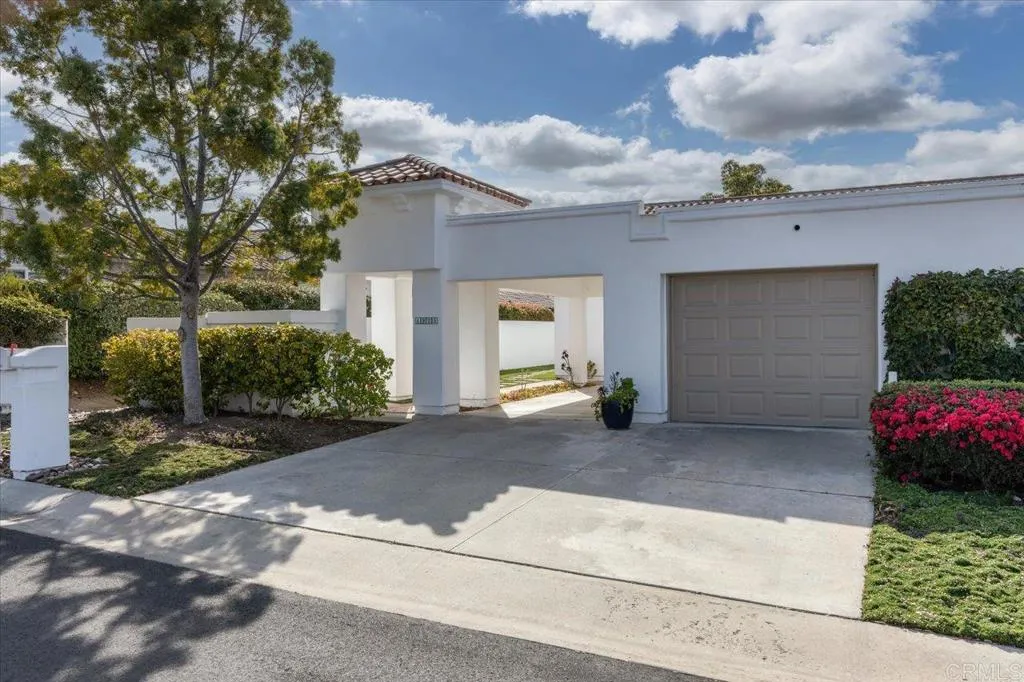 https://cdn.realtyfeed.com/cdn/127/306787010/f0c4a215dbd00de3037b4ea3ed804ffc.webp