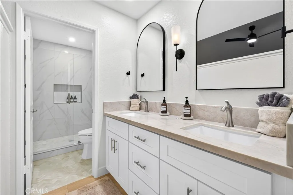 Photo #19: OC26171454 Listing: Photo #19