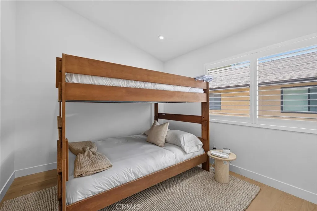 Photo #21: OC26171454 Listing: Photo #21