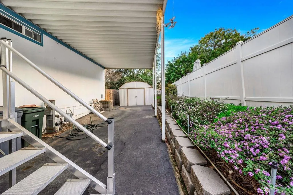 https://cdn.realtyfeed.com/cdn/127/306787055/389defd97eed93246626a56c1af058df.webp