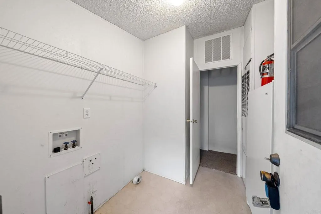 https://cdn.realtyfeed.com/cdn/127/306787055/45104b85d74815d578331fc0503af365.webp