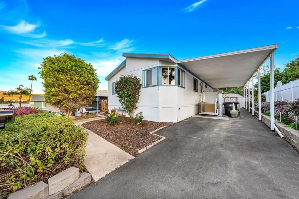 https://cdn.realtyfeed.com/cdn/127/306787055/9810c2bcd2d91b529c39b26ffd4bb409.webp