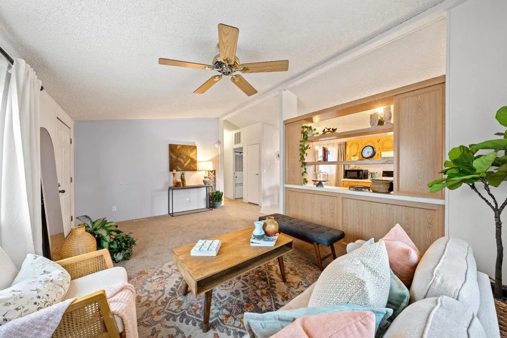 https://cdn.realtyfeed.com/cdn/127/306787055/a081b082fa563a5cfd6d0bd0f59ccb89.webp
