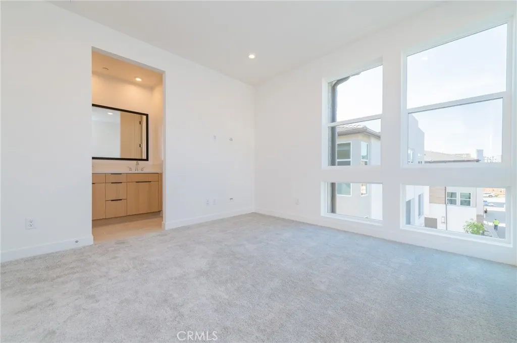 Photo #25: OC26172463 Listing: Photo #25