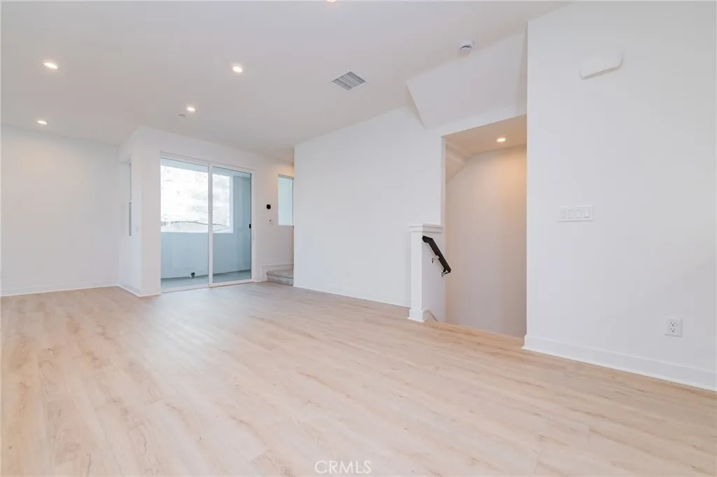 Photo #15: OC26172463 Listing: Photo #15