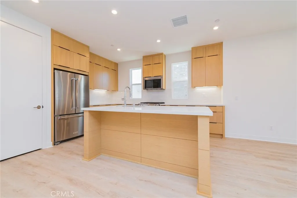 Photo #8: OC26172463 Listing: Photo #8