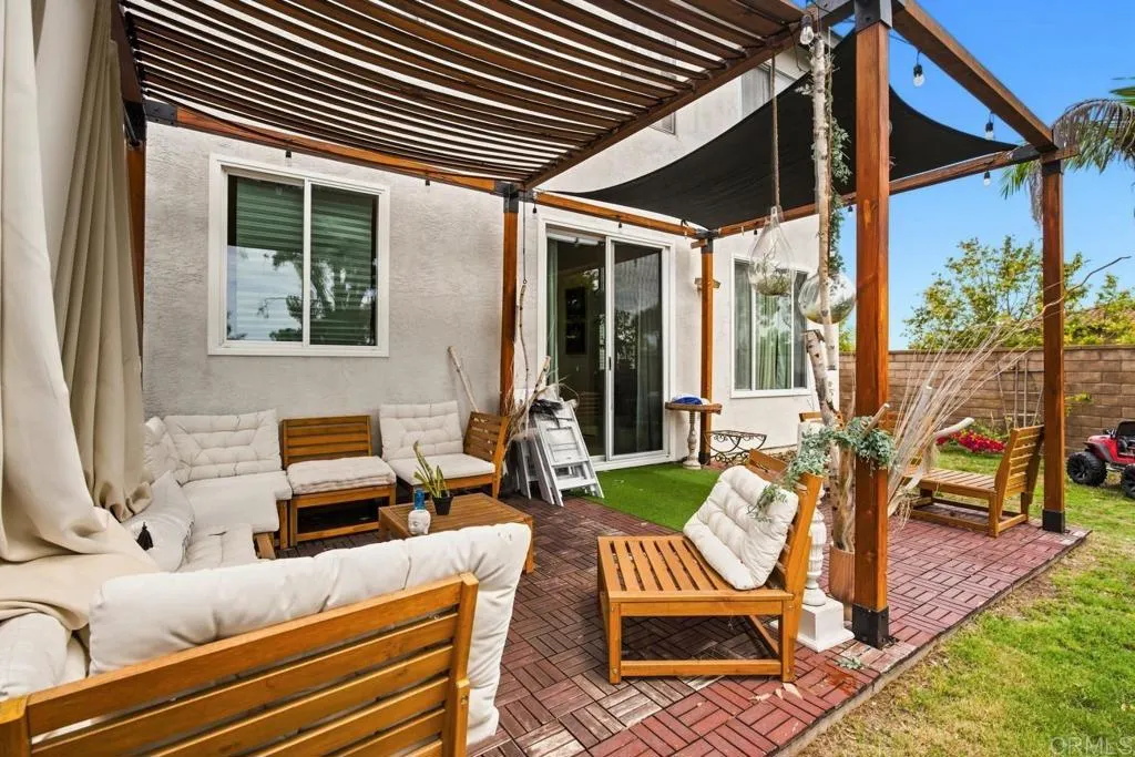 https://cdn.realtyfeed.com/cdn/127/306787062/370b17ea8ad0a64f1ec9a1cbb3f8bcd3.webp