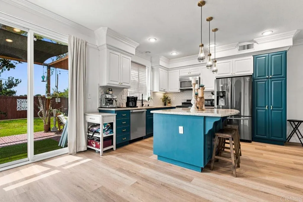 https://cdn.realtyfeed.com/cdn/127/306787062/672e732a5a9f77bc739c214f0e4e76aa.webp