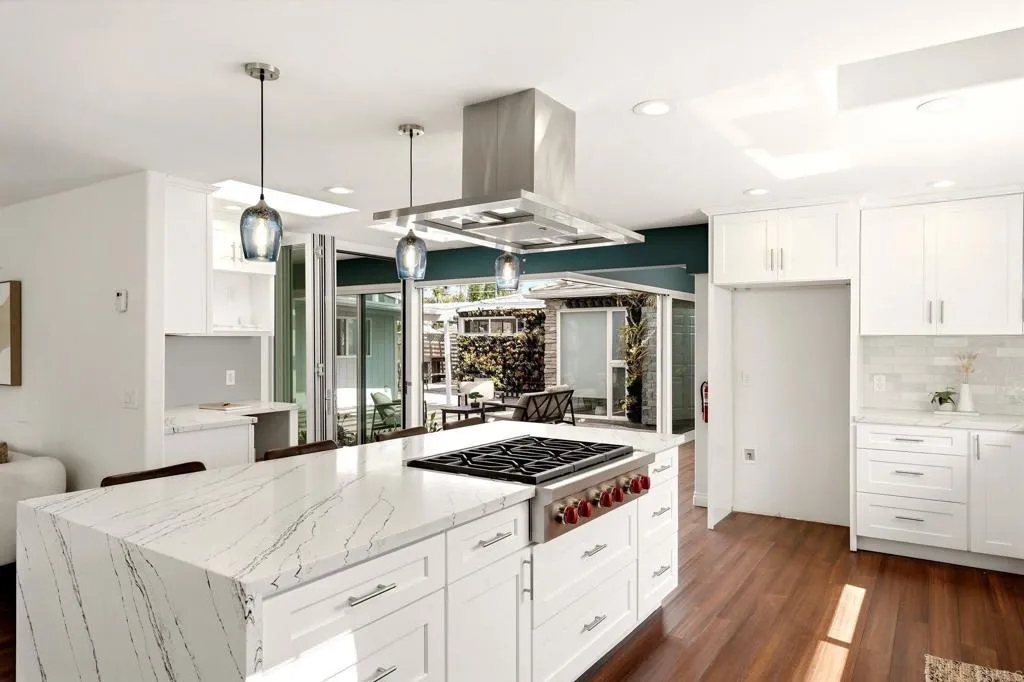 https://cdn.realtyfeed.com/cdn/127/306787065/d02c4bf8dd53bc065abead8da9a47aa8.webp