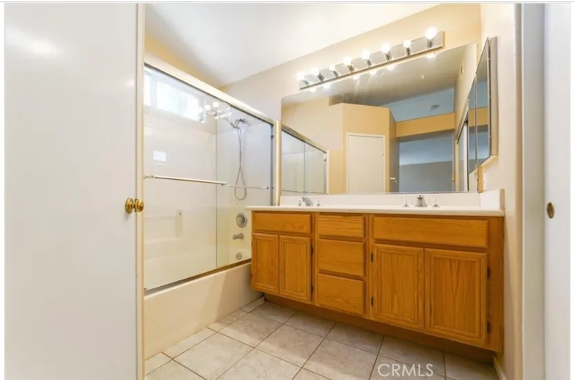 https://cdn.realtyfeed.com/cdn/127/306787071/40cc5df7faf11a444864c3455d7e30e4.webp