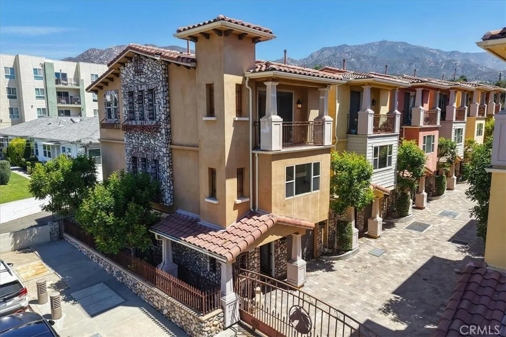 Tujunga, CA 91042