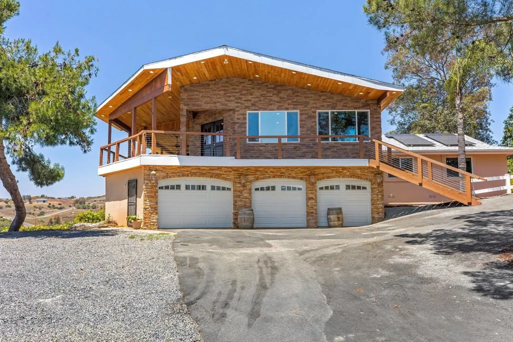 18759 Rangeland Road, Ramona, CA 92065 - Main photo, Ramona, CA