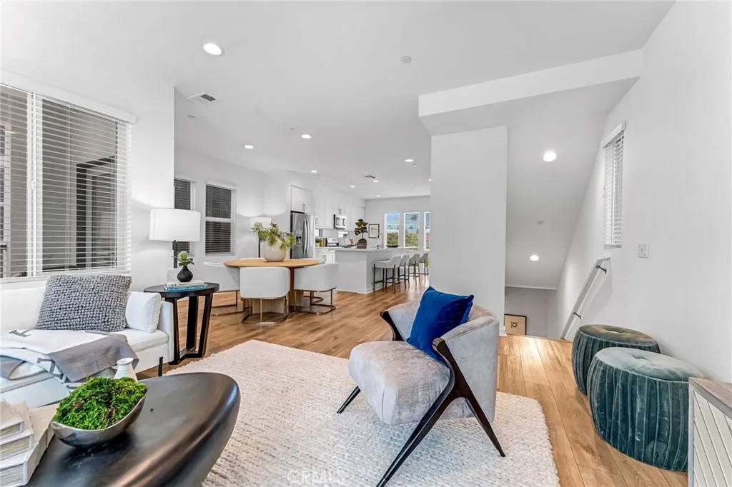 Costa Mesa, CA 92627
