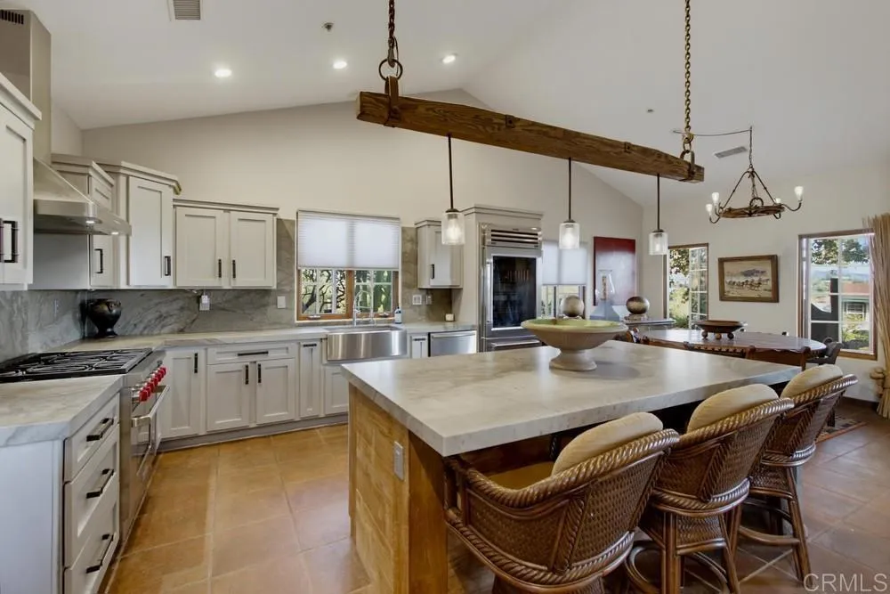 https://cdn.realtyfeed.com/cdn/127/306787247/0b4abdd45883847949faf62cf5714ed7.webp