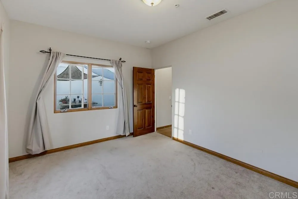 https://cdn.realtyfeed.com/cdn/127/306787247/282c6346bcc708c3687d4c6464347238.webp
