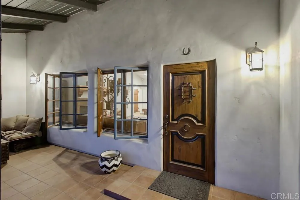 https://cdn.realtyfeed.com/cdn/127/306787247/381aa7d0b96109c710790287e4d281b6.webp