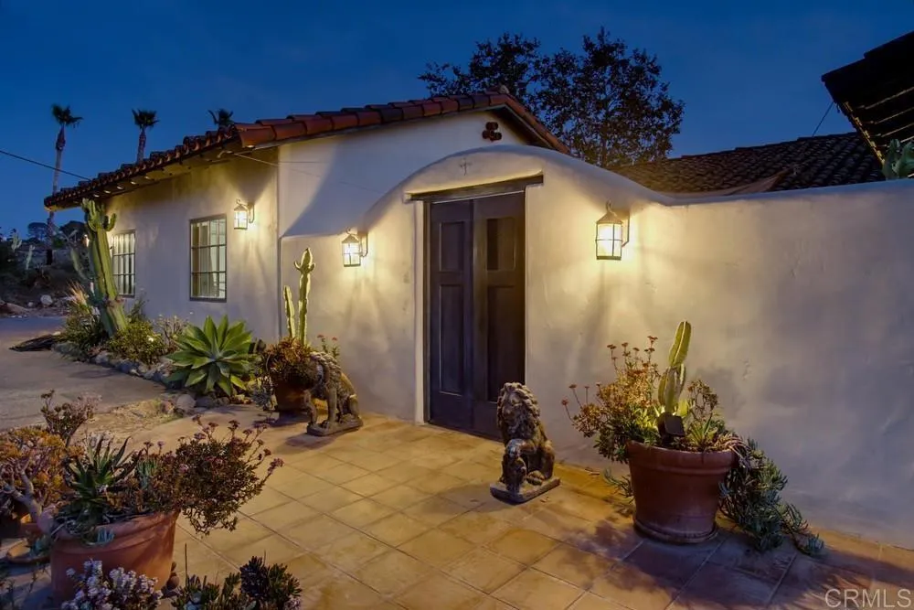 https://cdn.realtyfeed.com/cdn/127/306787247/42c6f6335292e99eeb172033d5ab3dc3.webp