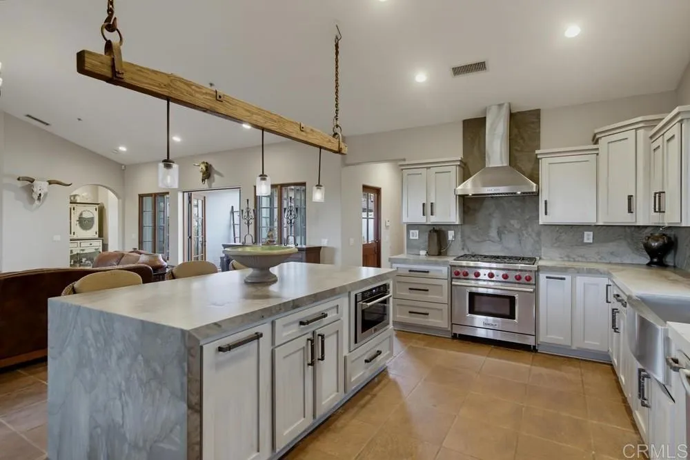 https://cdn.realtyfeed.com/cdn/127/306787247/45f2393323e920153699ad920d4aebbc.webp