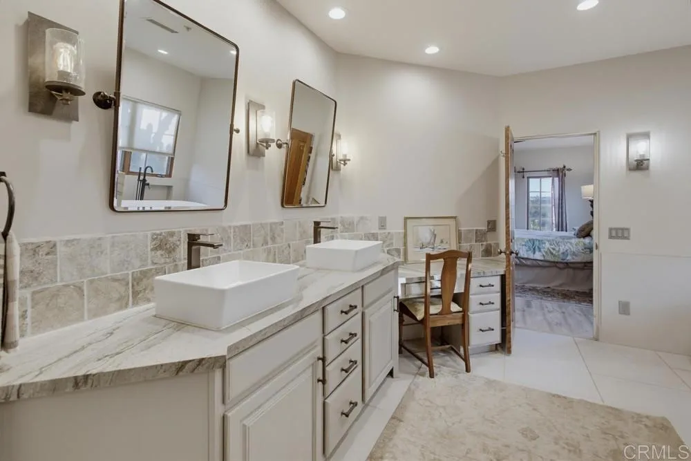 https://cdn.realtyfeed.com/cdn/127/306787247/88eee385c614e86df69c2b07991df38a.webp