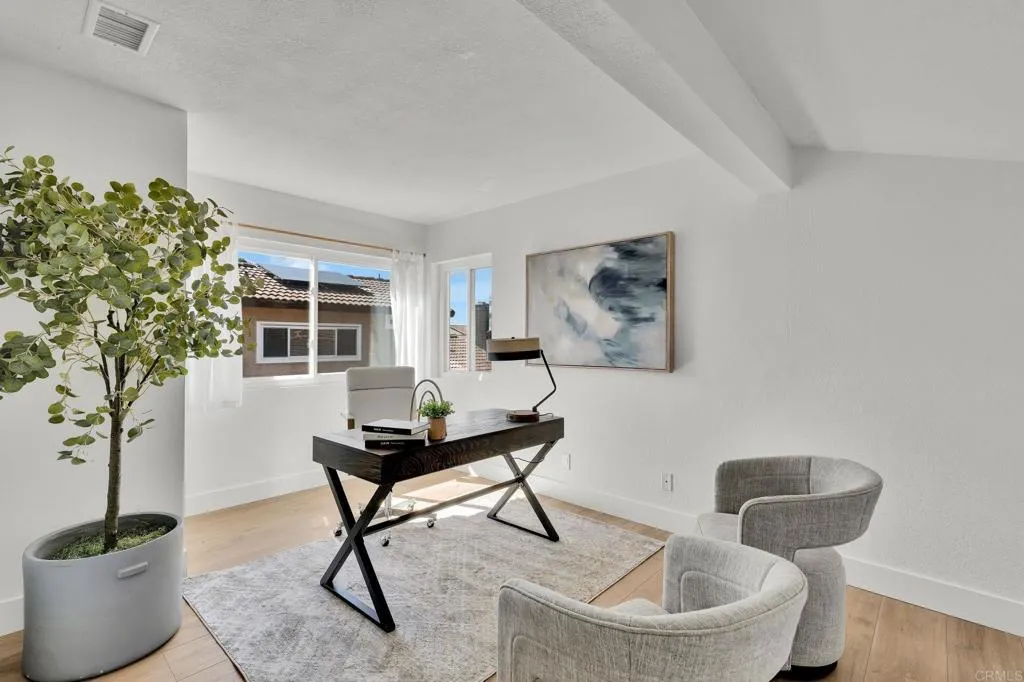 https://cdn.realtyfeed.com/cdn/127/306787263/e54415dfb2ae3569413fb72fd9bf2e13.webp