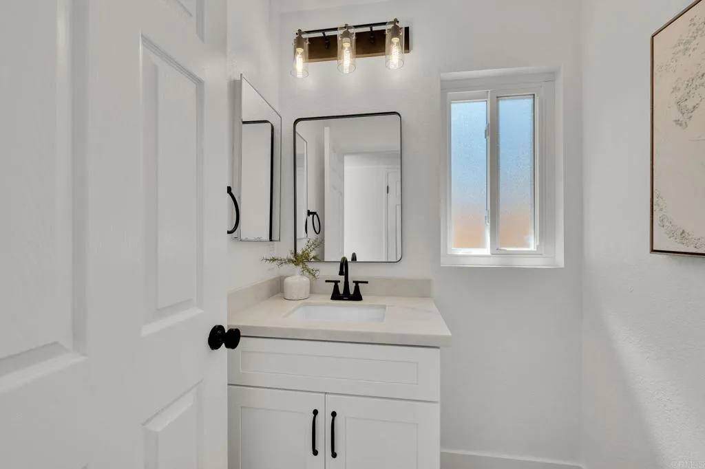 https://cdn.realtyfeed.com/cdn/127/306787263/f4dc4d9fdcc0b4c3c6f67b102568f8d1.webp
