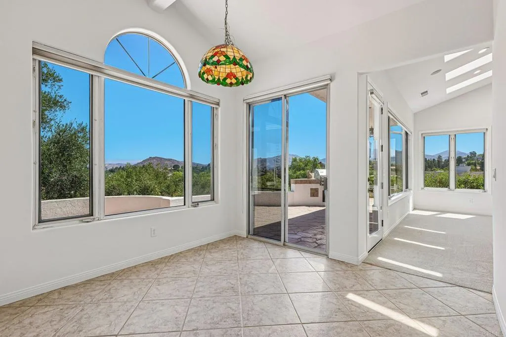 https://cdn.realtyfeed.com/cdn/127/306787296/11c54ec28da38450d2bce2f03c27f583.webp