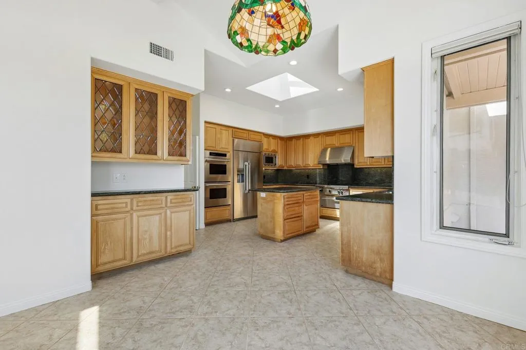 https://cdn.realtyfeed.com/cdn/127/306787296/18ff58704751801f6519f25a9c47d955.webp