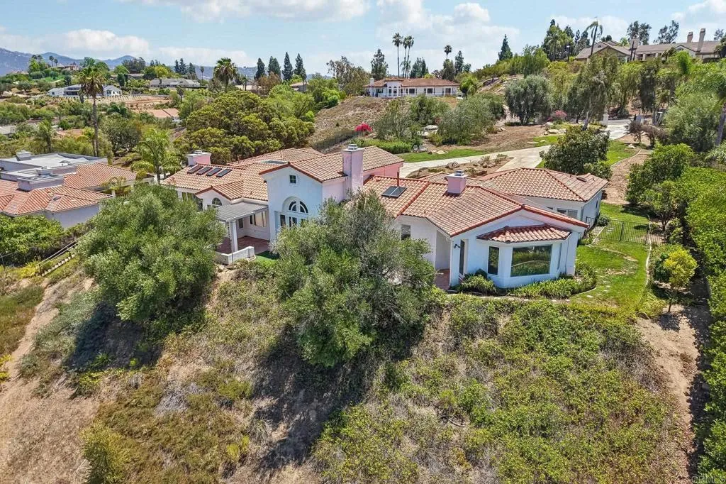https://cdn.realtyfeed.com/cdn/127/306787296/8e3d119b841d158be7d4b0762b6b82fa.webp