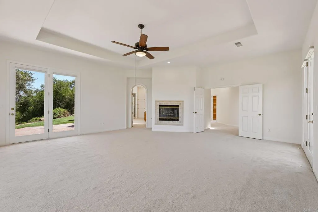 https://cdn.realtyfeed.com/cdn/127/306787296/998a5154c6ef767f1b3bcd0fe7291f7b.webp