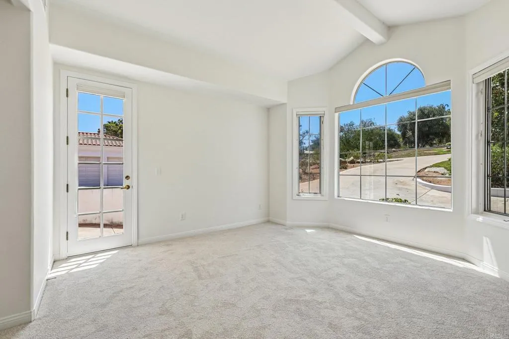 https://cdn.realtyfeed.com/cdn/127/306787296/ab9bac9878262925d96261bf3a29d57a.webp